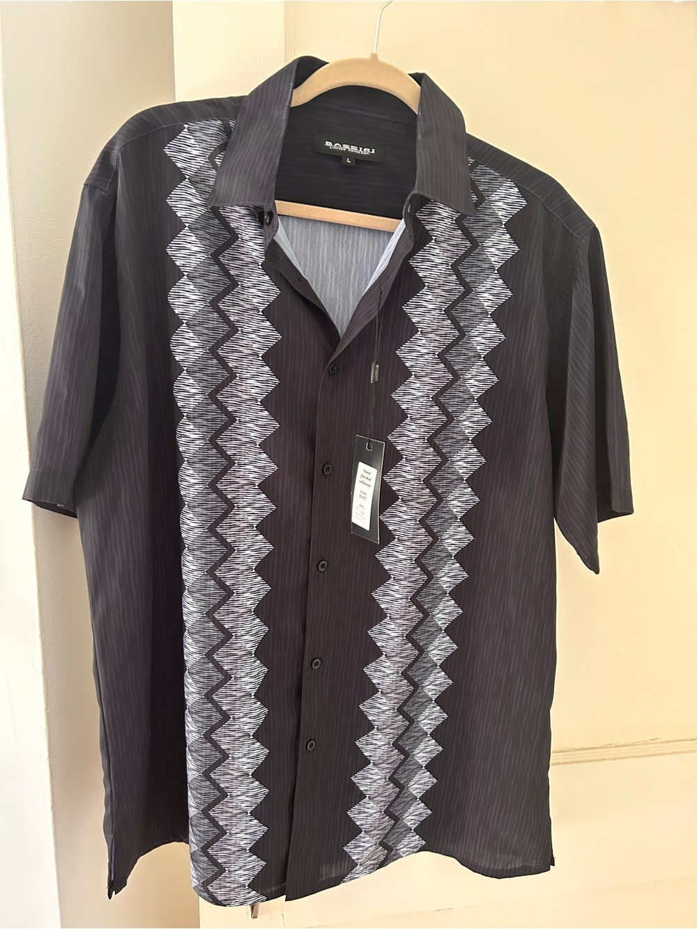 Bassiri Men's Black Short-Sleeve Button-Down Shirt with Zigzag Panel size L